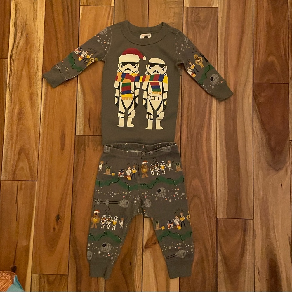 NWOT Hanna Andersson Star Wars Christmas pajamas set 3-6mo
